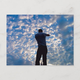Carte Postale L'homme dans les nuages