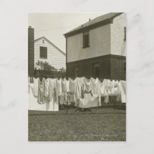 Carte Postale Ligne de lavage à l'extérieur des maisons