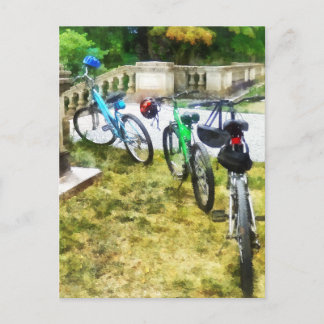Carte Postale Ligne de vélos dans le parc