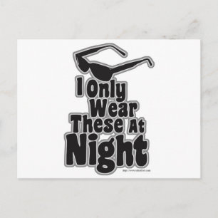 Carte Postale Lunettes de soleil après la tombée de la nuit