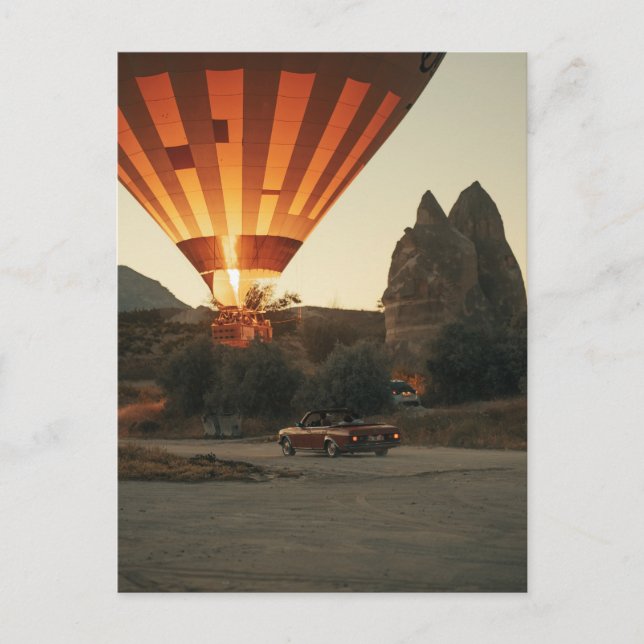 Carte Postale Magique Sunrise Hot Air Balloon Vue Avec Voiture R (Devant)