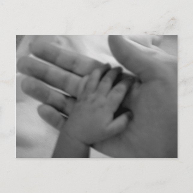 Carte Postale main de bébé (Devant)