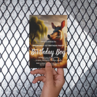 Carte Postale Majestueux Oryctérope dans un Champ Serein