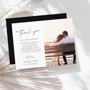 Carte Postale Mariage photo en noir simple Merci