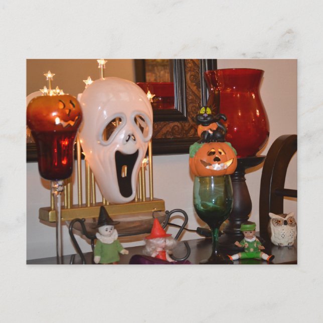 Carte Postale Masque d'Halloween et Figurines (Devant)
