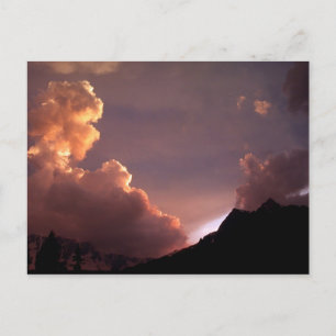 CARTE POSTALE MÊME LORSQUE LE MONDE CHANGE RAPIDEMENT