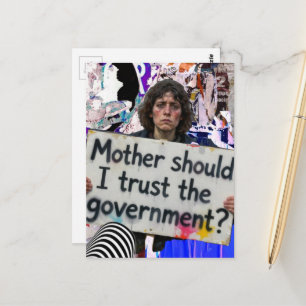 Carte Postale Mère devrais-je faire confiance au gouvernement ?
