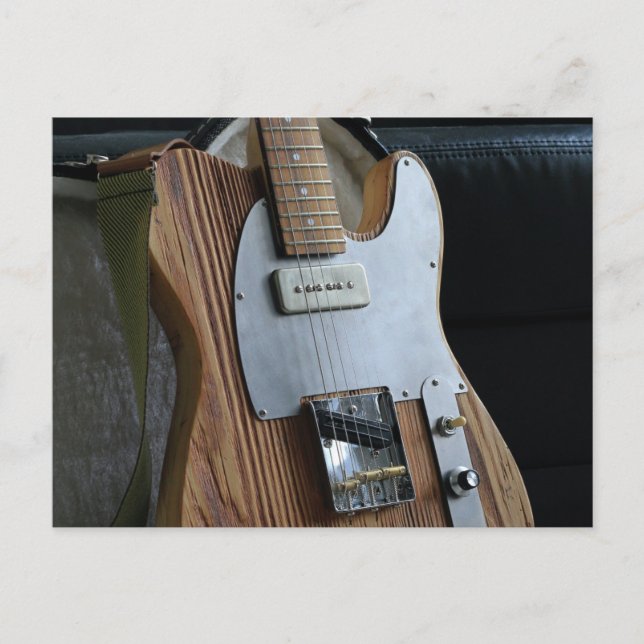 Carte Postale Merveilleuse guitare (Devant)