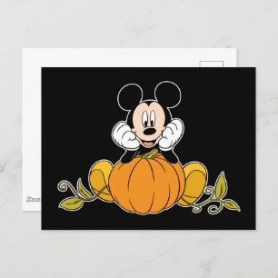 Carte Postale Mickey Souris assise sur le Citrouille