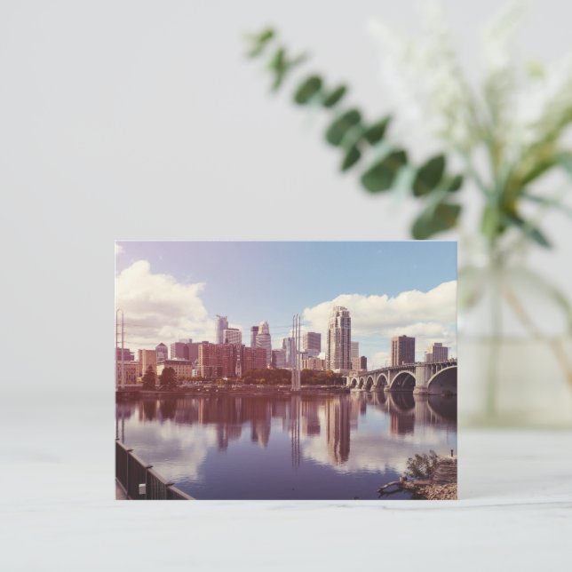 Carte Postale Minneapolis (Debout devant)