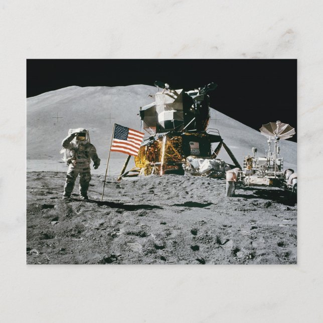 Carte Postale Mission Apollo Moon, astronaute et drapeau américa (Devant)