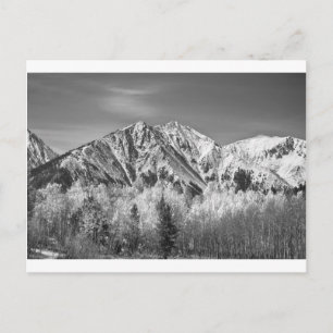Carte Postale Montagne Rocheuse Automne Haut en noir et blanc