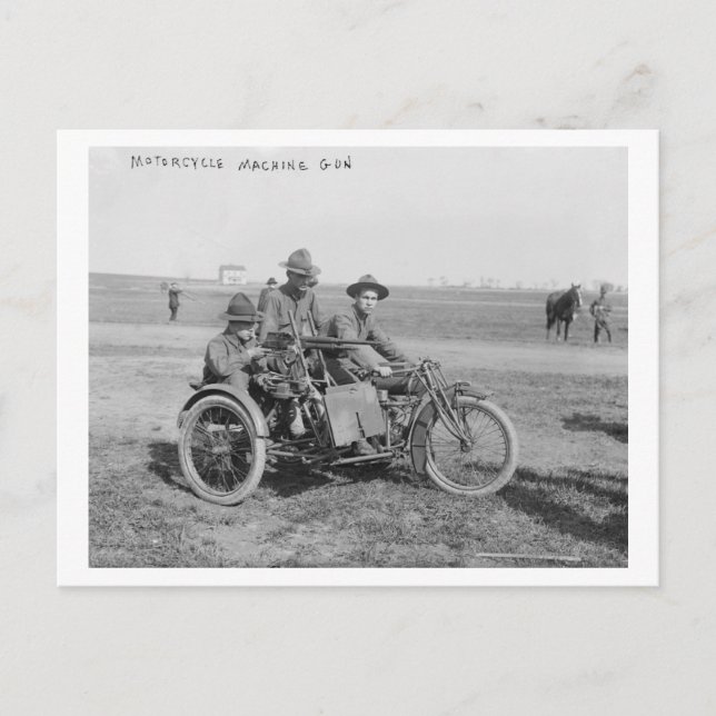 Carte Postale Moto militaire avec Sidecar et Machine Gun (Devant)