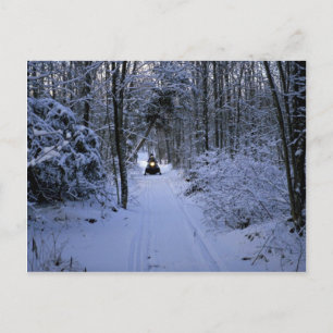Carte Postale Motoneige après une chute de neige fraîche Hiver