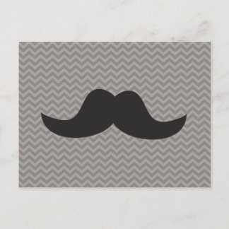 Carte Postale Moustache sur l'arrière - plan gris de chevron
