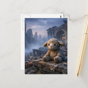 Carte Postale Mouton en peluche solitaire abandonné apocalyptiqu