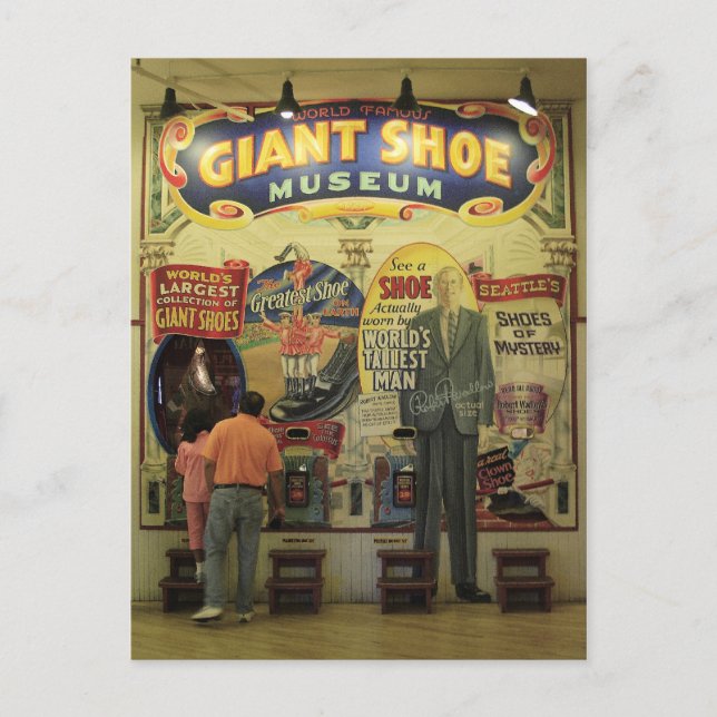 Carte Postale Musée de la chaussure géante (Devant)