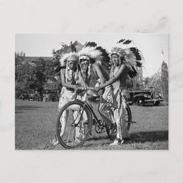 Carte Postale Native American Boys, années 1930 (Devant)