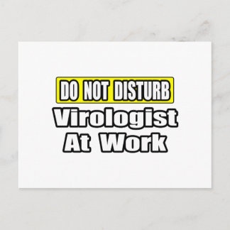 Carte Postale Ne Dérangez Pas...Virologiste Au Travail