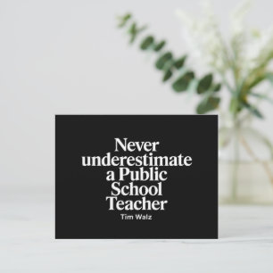 Carte Postale Ne jamais sous-estimer Kamala, enseignant d'école 