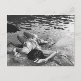 Carte Postale Noir et blanc à la rivière