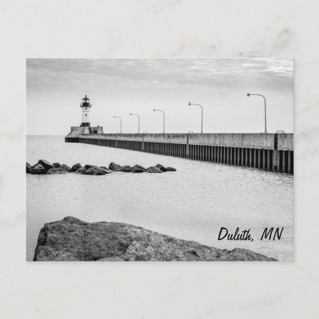 Carte postale noire et blanche du phare de Duluth, (Devant)
