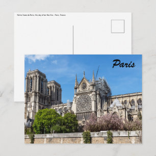 Carte Postale Notre Dame de Paris, le lendemain de l'incendie de