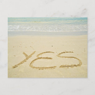 Carte Postale Oui, écrit dans le sable,