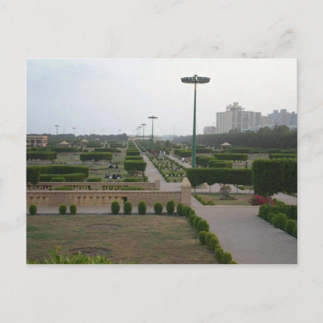 Carte Postale Paysage panoramique de Benazir Park (Devant)