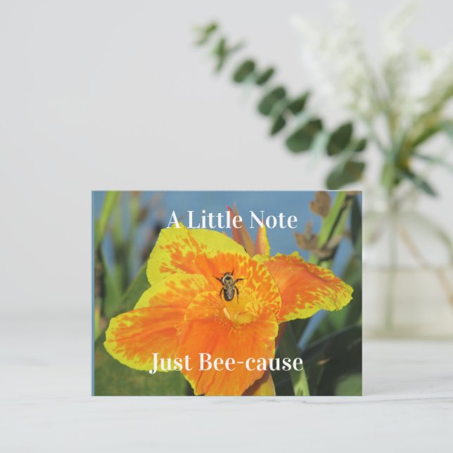 Carte Postale Penser à vous Bee Pun Canna Lily Flower (Debout devant)
