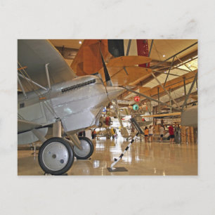 Carte Postale Personnes visitant le Musée national de l'aviation