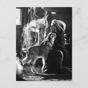 Carte Postale Petite fille et chèvre