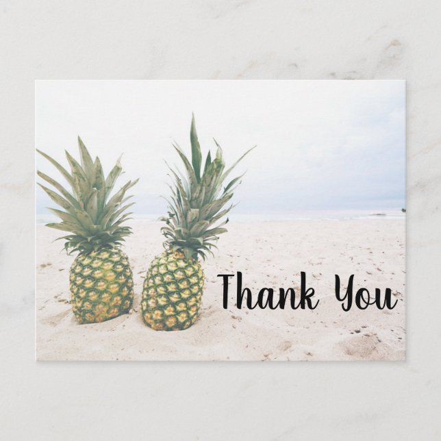 Carte Postale Photo de 2 ananas sur un Merci de plage (Devant)