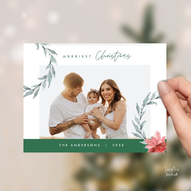 Carte Postale Photo de famille de Noël la plus agréable, Aquarel (Merriest Christmas Family Photo, Watercolor Wreath Postcard in Greenery Green)