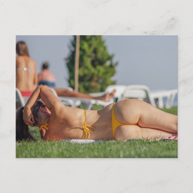 Carte postale photo Tiny Yellow Bikini (Devant)