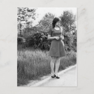 Carte Postale Photo vintage en noir et blanc de Mod Girl