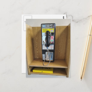 Carte Postale Photographie d'espace liminal de téléphone public 