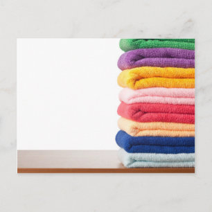Carte Postale Pile de serviettes en microfibre colorée