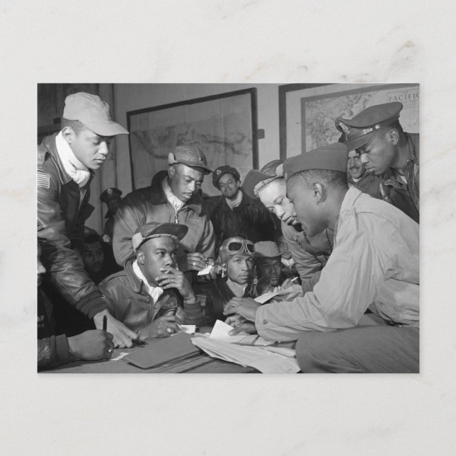 Carte Postale Pilotes du 332e groupe de chasseurs Tuskegee (Devant)