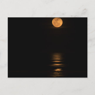Carte Postale pleine lune dorée sur l'océan