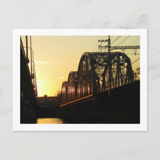 Carte Postale Pont ferroviaire au coucher du soleil : Horikiri, 