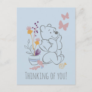 Carte Postale Pooh assis de manière réfléchie