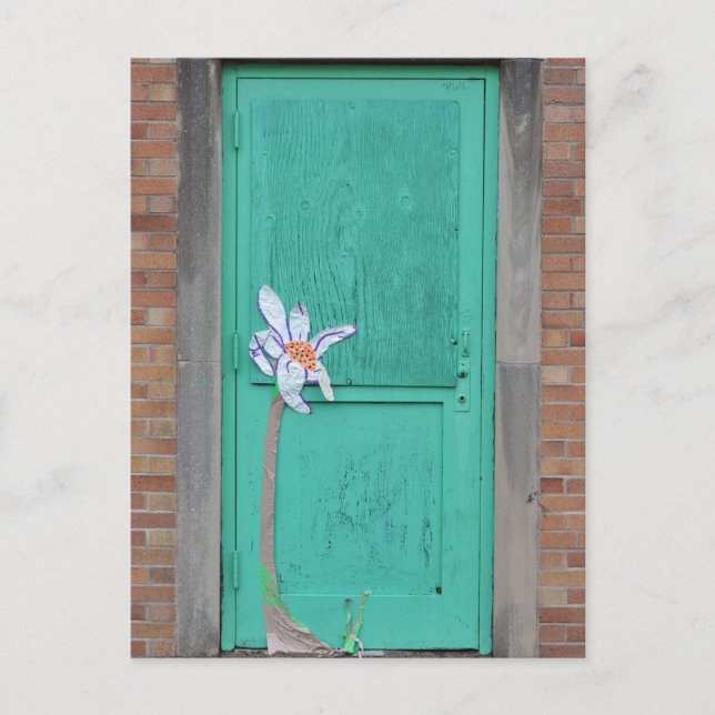 Carte Postale Porte turquoise avec fleur de papier (Devant)