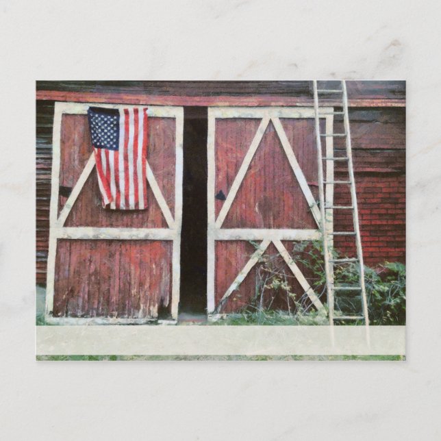 Carte Postale Portes de grange rouge antique avec drapeau et anc (Devant)