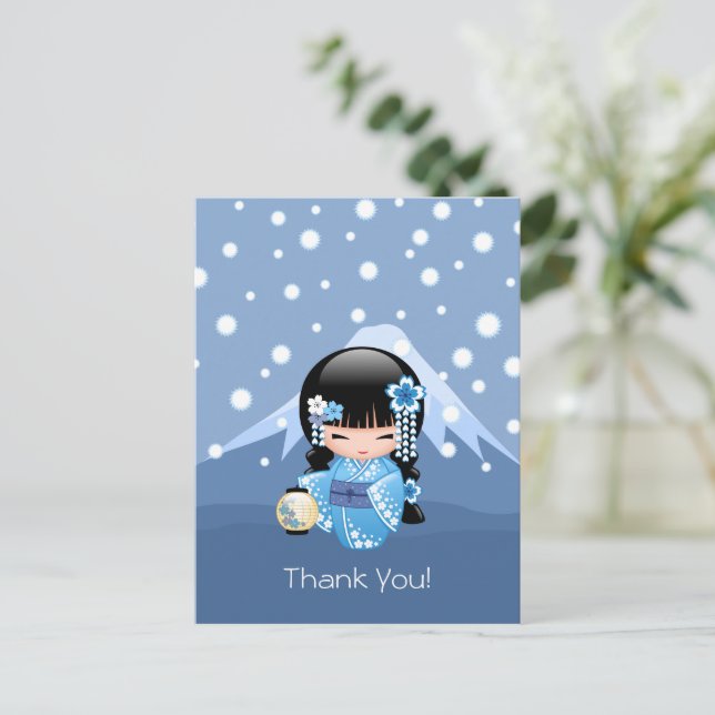 Carte Postale Poupée Kokeshi d'hiver - Geisha Girl Merci (Debout devant)