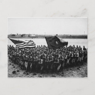 Carte Postale Première à combattre un groupe de Marines de la Pr