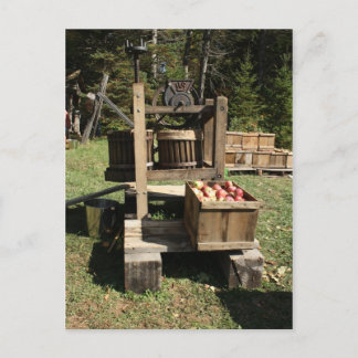 Carte Postale Presse à cidre antique Apple