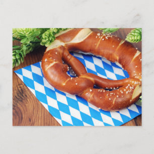 Carte Postale Pretzel with bavarian napkin.Fête d'octobre