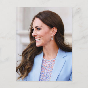 Carte Postale Princess Kate bleu poudreux stylisé
