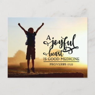 Carte Postale Proverbes 17:22 Un coeur joyeux est une bonne méde